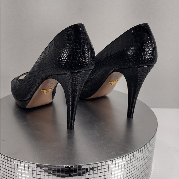 Prada Black Peep-Toe Heels size 9 pre owned good condition - Picture 12 of 15